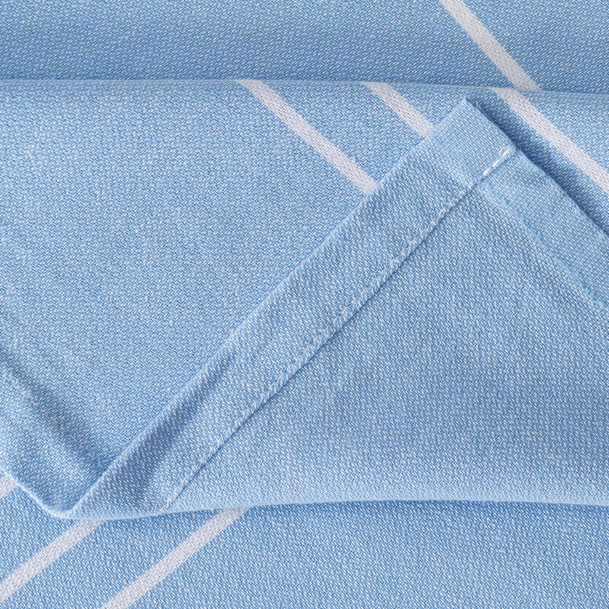 #color_light blue - lucy