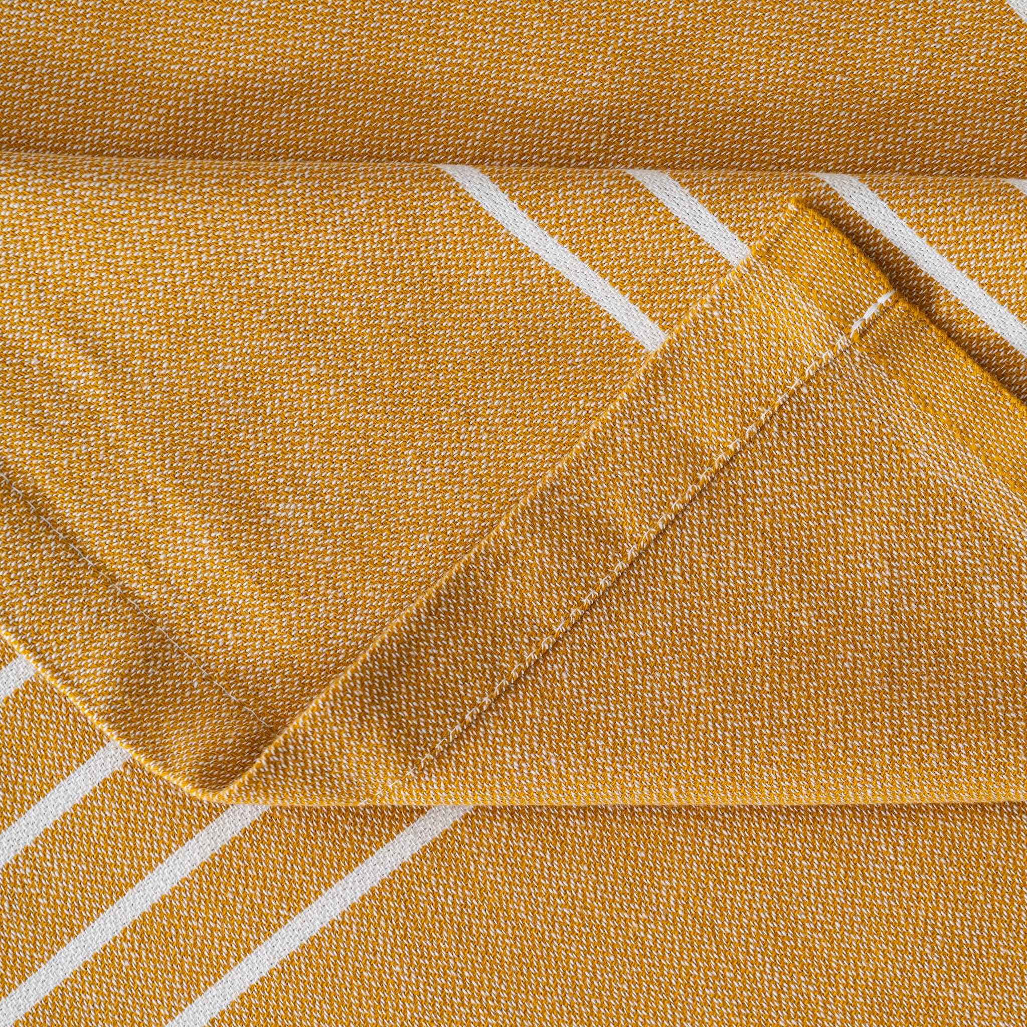 #color_honey gold - lucy